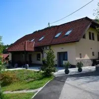 Farm Stay Zevnik, hotell i Brežice