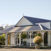 Tongariro Crossing Lodge, מלון בנשיונל פארק