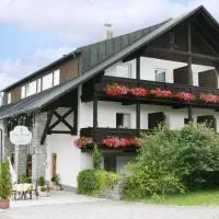 Hotel zum Friedl, hotel v destinaci Riedlhütte