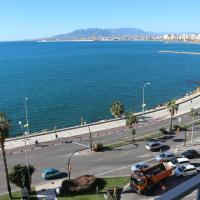 Apartamento Frente Al Mar, hotell piirkonnas Pedregalejo, Málaga