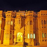 Hotel Lal Garh Fort And Palace, hôtel à Jaisalmer