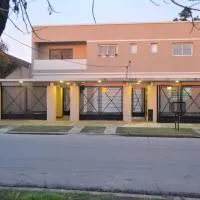 Luis Guillón में, होटल Mendoza Apartments Ezeiza Airport
