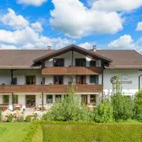 Kleines Hotel Edeltraud, hotel en Aschau im Chiemgau