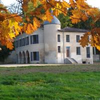 Lodge Hôtel de Sommedieue Verdun, hotel u gradu 'Sommedieue'