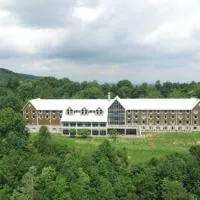 Amicalola Falls State Park and Lodge、ドーソンヴィルのホテル