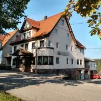 Gasthof "Zum Steinwald", hotel u gradu 'Loßburg'