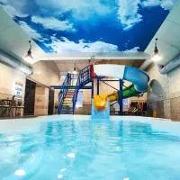 Апарт-отель 5 каминов, hotel v destinaci Jasiňa