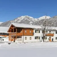 Gertis Ferienwohnung, hotelli kohteessa Hochfilzen