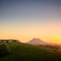 Secret Lake Farmstay, hotel u gradu Vakatane