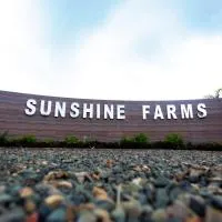 Sunshine Farms And Resort, hótel í Shillong