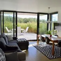 Härmati puhkemaja- Riverside Holiday Home, hotel sa Nasva