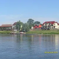 Elbterrassen zu Brambach, hótel í Dessau