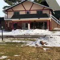 Sun N Snow Hotel, хотел в Кадилак