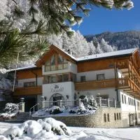 Hotel Kranebitt, хотел в Вал ди Вице