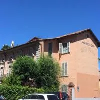 Villa Chiara Hotel, hotel u gradu Kaneli