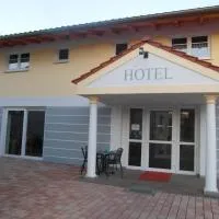 Hotel Am Donaubogen, hotel Sarchingban