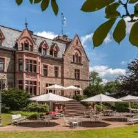 Schlosshotel Rettershof, hotel u gradu 'Kelkheim'