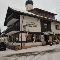 Pension – Restaurant Jägerwinkl, hotel en Rettenberg