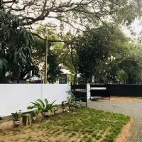 Nimsara Holiday Resort, hotel en Anuradhapura