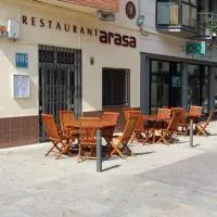 Hostal Restaurante Arasa, hotel en Santa Bárbara