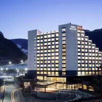 PARK ROCHE Resort & Wellness, hotel di Jeongseon