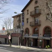 Hotel Tres Arcos, viešbutis mieste San Lorenso de El Eskorialis