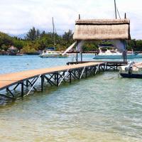 Beach Front Villa With Private Pool, hotel in Balaclava