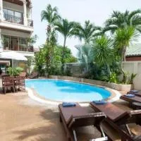 パームビュー リゾート(Palmview Resort)、パトンビーチのホテル