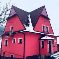Malinowy Domek, hotel u gradu Młyńczyska