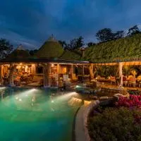 Origins Lodge, готель у місті Бійягуа