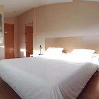 Penthouse - Low Cost, hotel em Vouzela