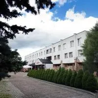 Pensjonat "Jodłowy Dwór", hôtel à Bieliny