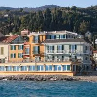 Hotel Savoia, ξενοδοχείο στο Αλάσιο