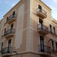 Apartamentos Nouvilas โรงแรมในปอร์ตเบา
