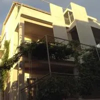 洛伊特公寓,位于德朗西斯的酒店