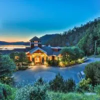 Poets Cove Resort & Spa, hotell i Bedwell Harbour