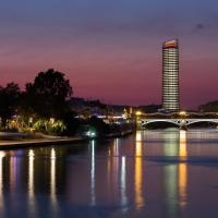 Eurostars Torre Sevilla, hotel Triana negyed környékén Sevillában