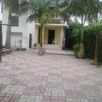 JJ & JE Family House, hotel u gradu 'Dar es Salaam'