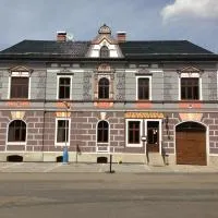 Restaurace U Kostela, hotel a Mariánské Radčice