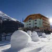 Hotel Waldcafe, hotel din Sölden