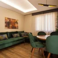 Maxuite Hotel in Home, hotel en Akçay