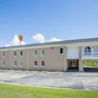 Super 8 by Wyndham Manning, hotel u gradu 'Manning'