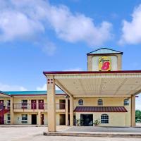Super 8 by Wyndham Dallas South, hotel poblíž Dallas Executive - RBD, Dallas