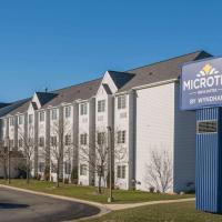 Microtel Inn & Suites by Wyndham Rochester North Mayo Clinic, hotel in Rochester