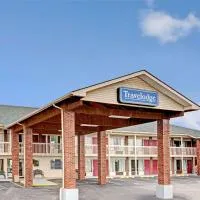 Travelodge by Wyndham Sellersburg, hotel di Sellersburg
