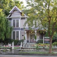 Hennessey House Bed and Breakfast