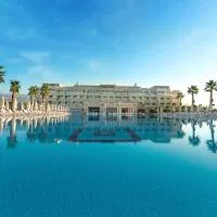 Andriake Beach Club Hotel, отель в Демре