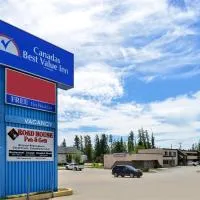 Canadas Best Value Inn Whitecourt، فندق في وايتكورت
