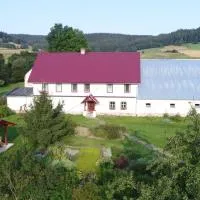 Pod kasztanem gospodarstwo agroturystyczne, hotel u gradu Stronie Slomskije