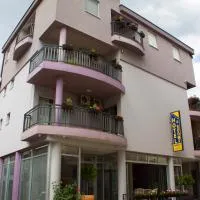 Hotel & Rooms Lombrelle, hotel i Mostar